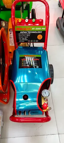 Powerful Royalty RT-3280-PW Pressure Washer !
